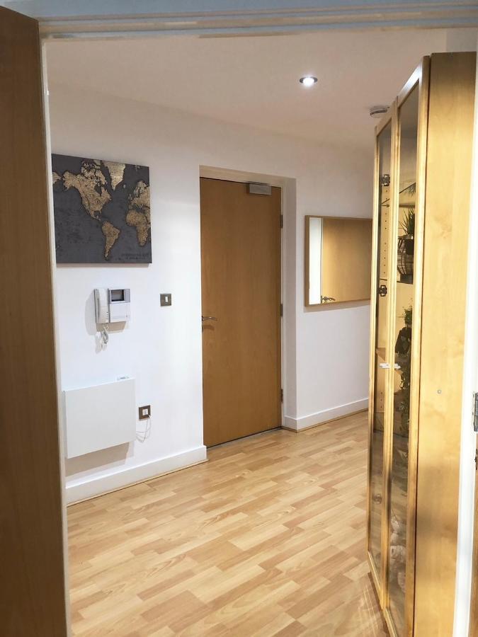 Westone View Villa Sheffield Esterno foto