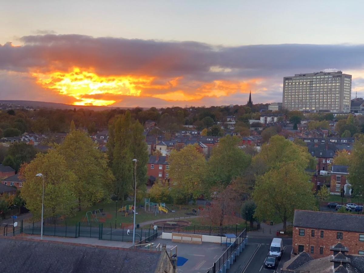 Westone View Villa Sheffield Esterno foto