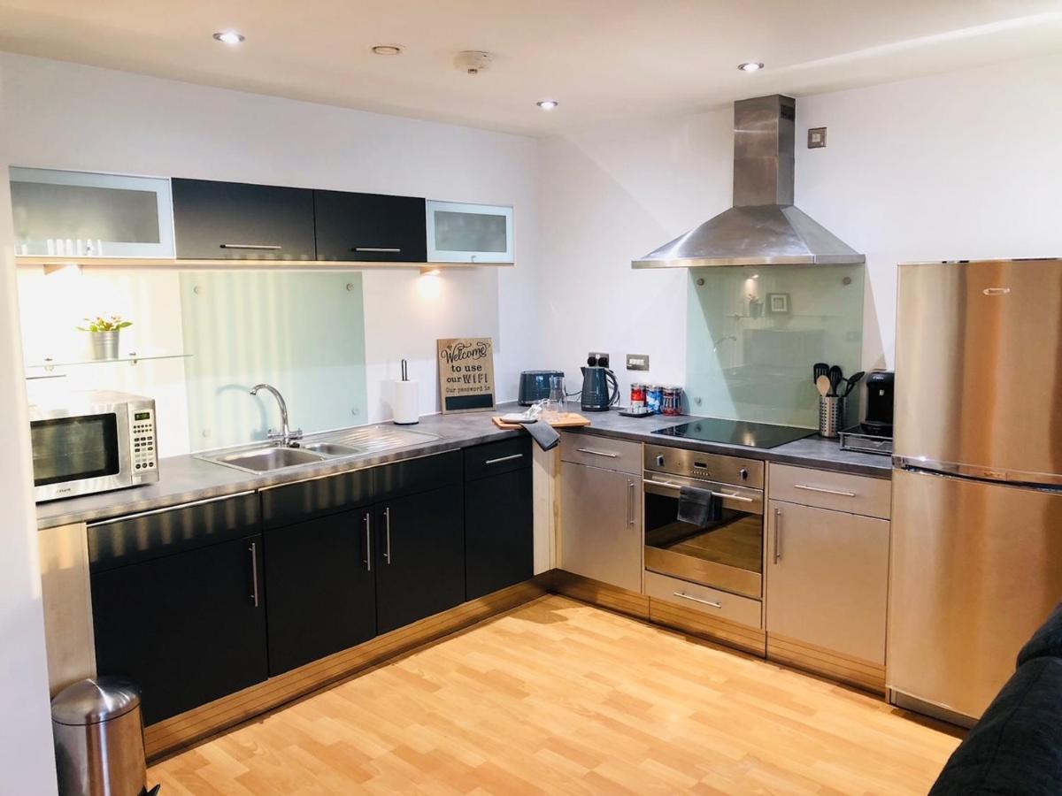 Westone View Villa Sheffield Esterno foto