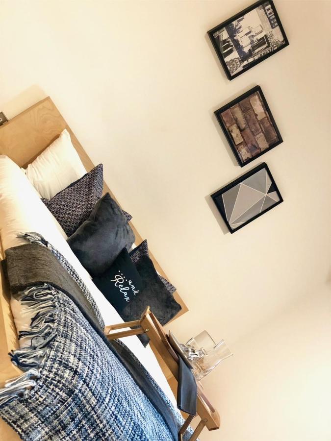 Westone View Villa Sheffield Esterno foto