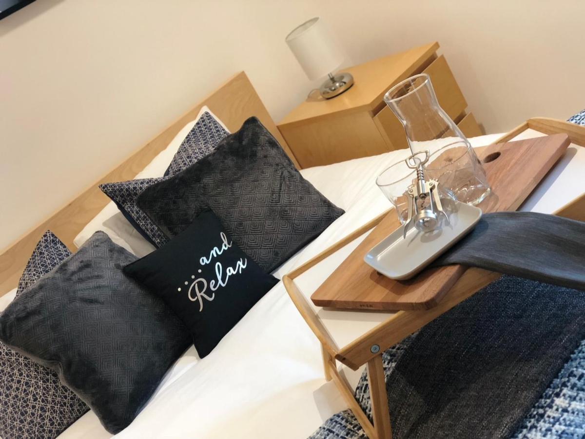 Westone View Villa Sheffield Esterno foto