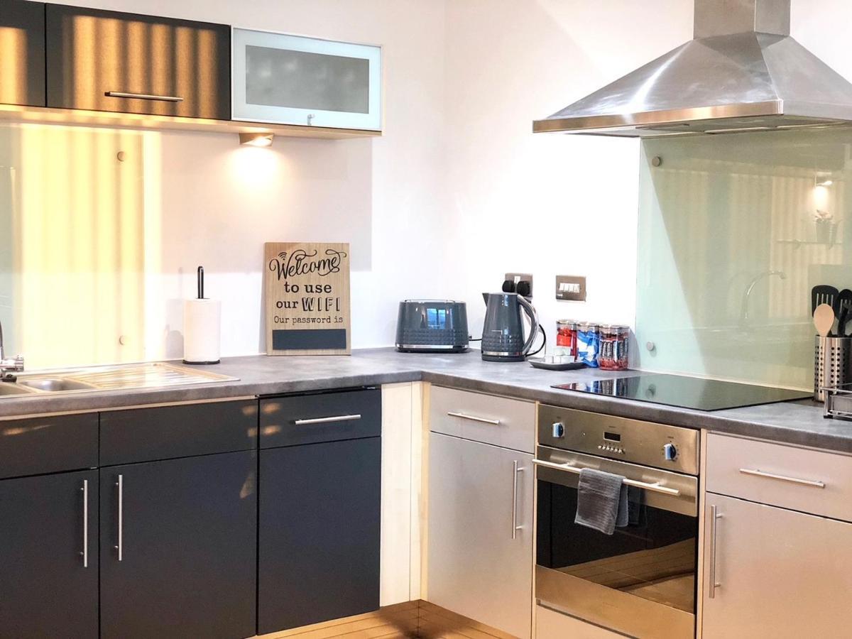 Westone View Villa Sheffield Esterno foto